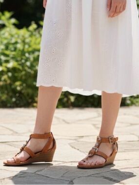 Coach Viktoria Leather Open Toe Thong T-Strap Wedge Sandal 11B